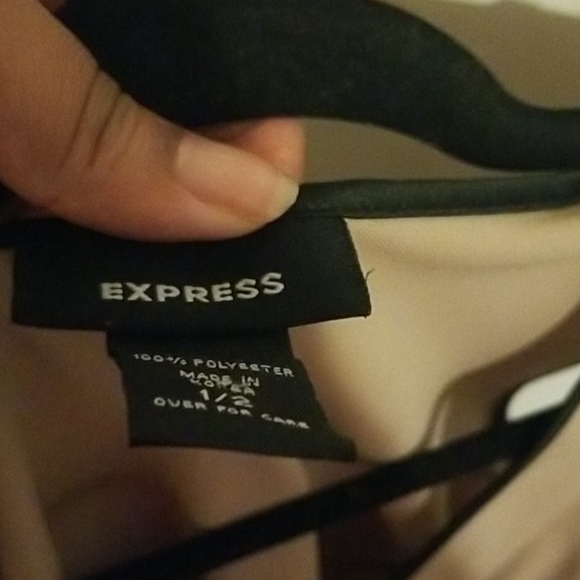 Express dress - Picture 5 of 5